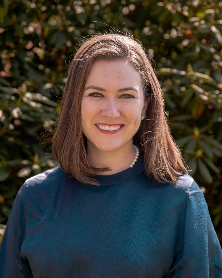 Maura McQuade ’11
